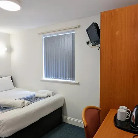 Sk Heathrow Hotel Hayes  Exterior photo