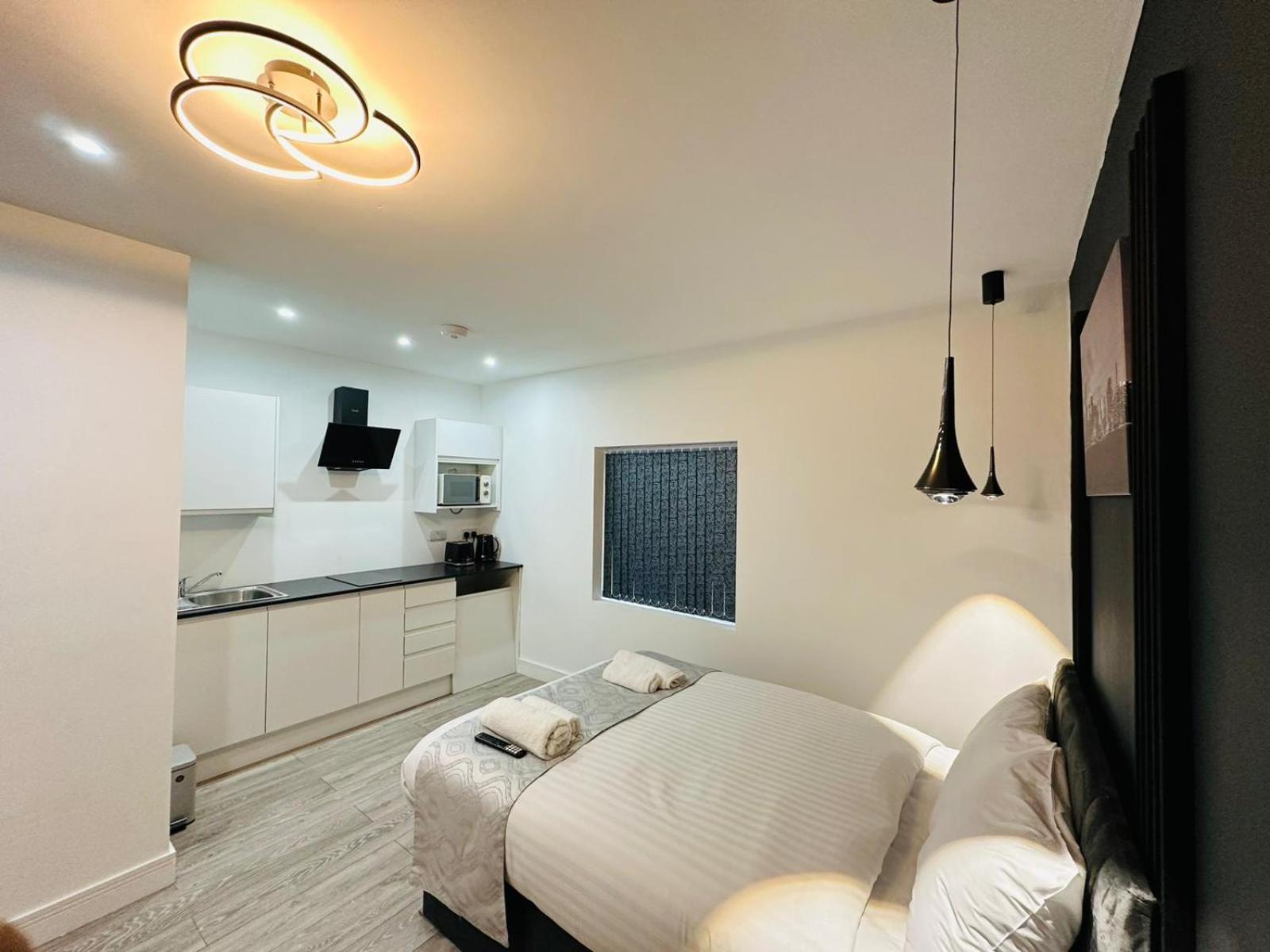 Sk Heathrow Hayes (Greater London)