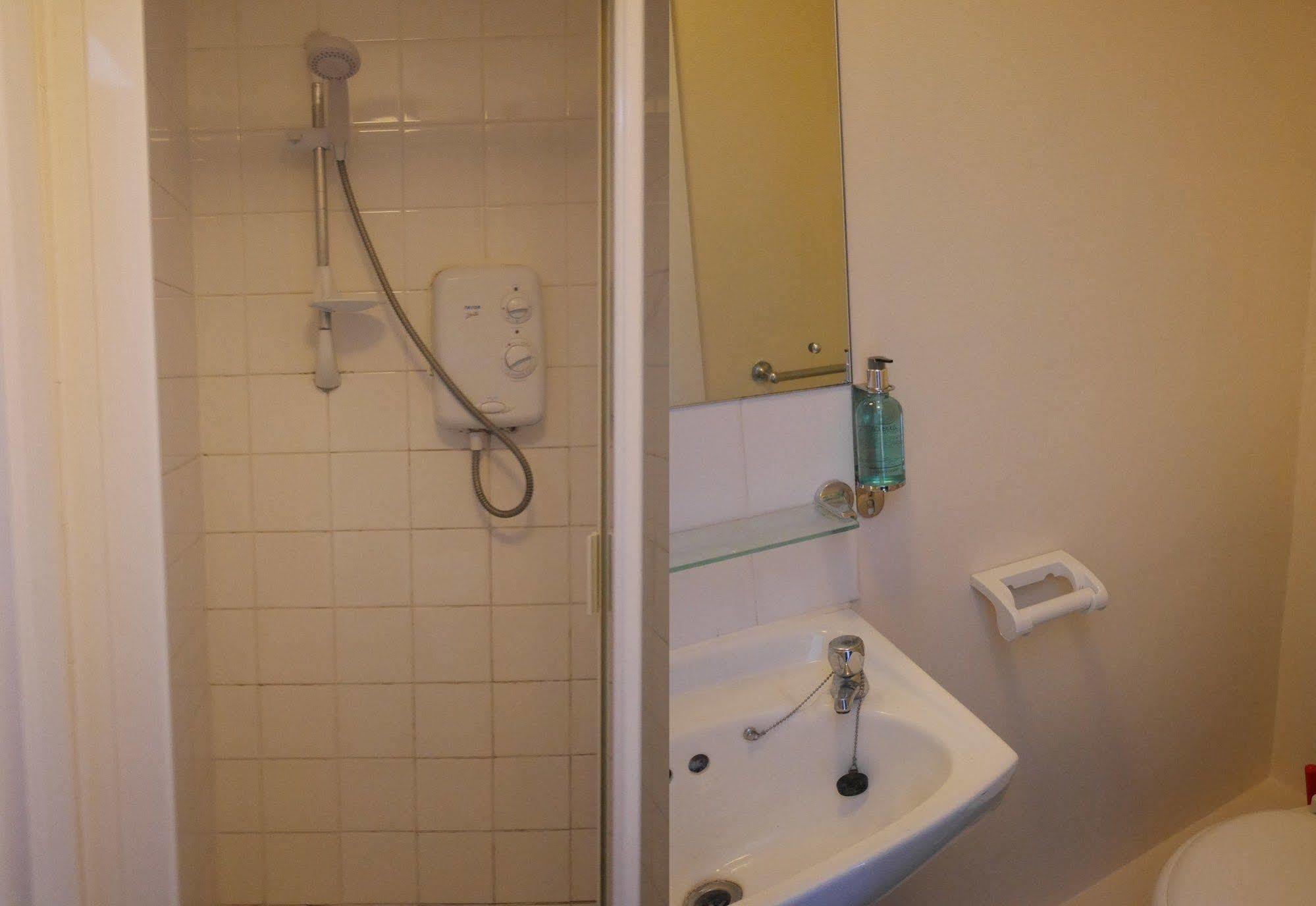 Sk Heathrow 3*