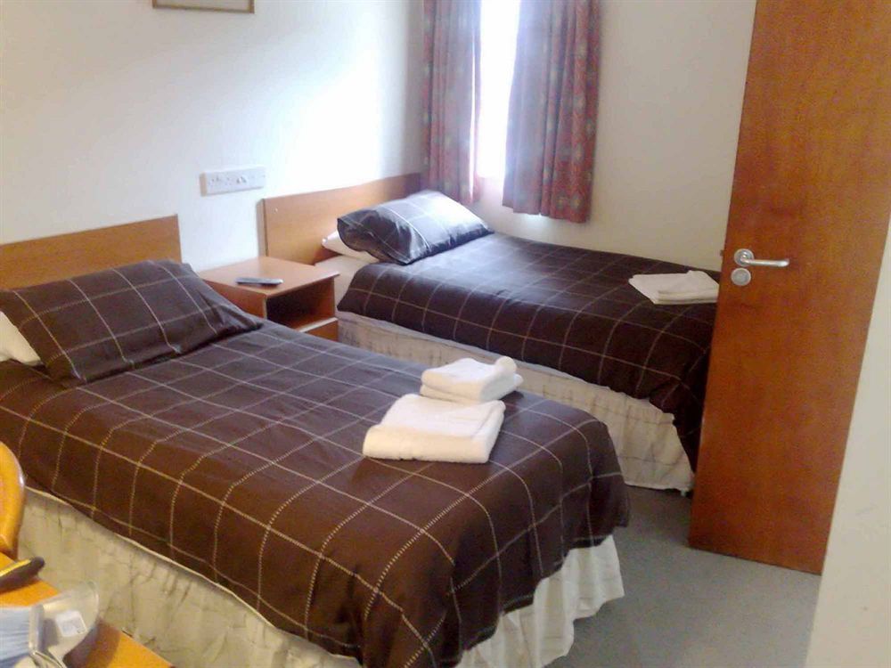 Sk Heathrow 3* Hayes (Greater London)